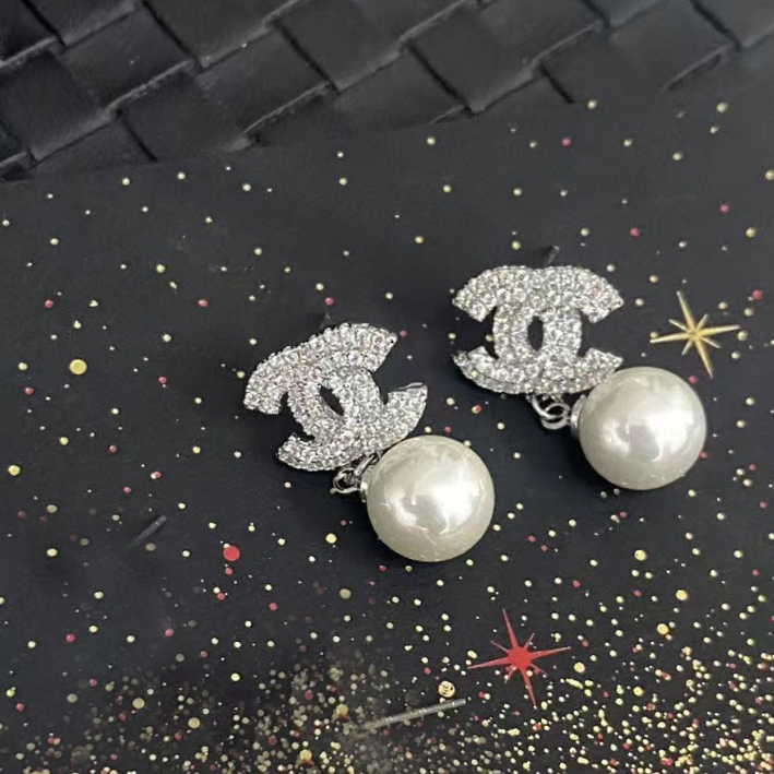 Ch**el earrings